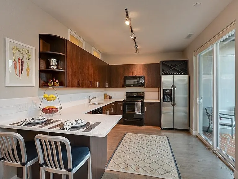 Boulder View Apartments — Photo 6