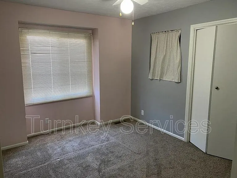 15423 Stony Brook Blvd — Photo 11