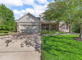 176 Meramec Oak Rdg, Fenton, MO 63026