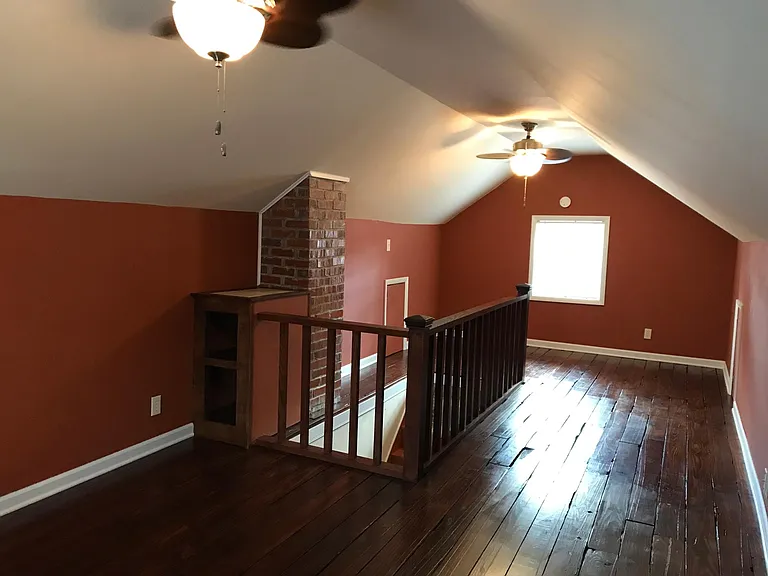 613 Japan St — Photo 14