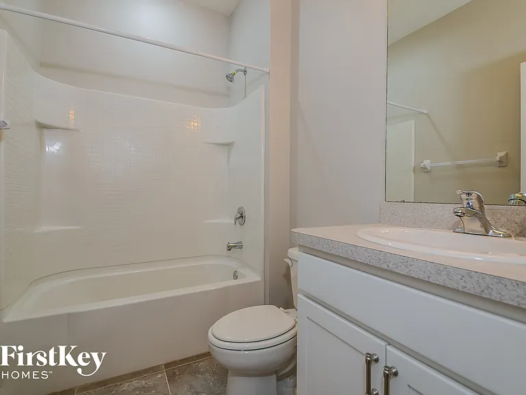 6518 Devesta Loop — Photo 13