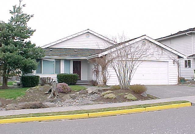 1st image of 6707 67th Pl NE