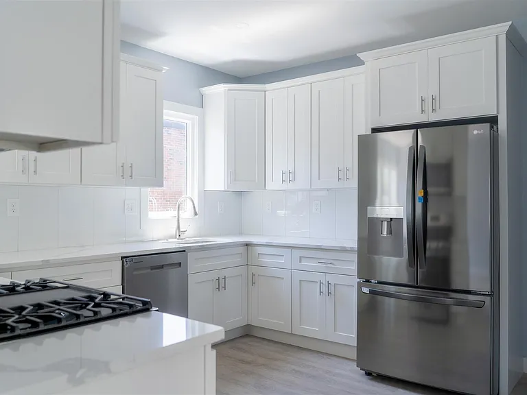 38 Mansfield St — Photo 11