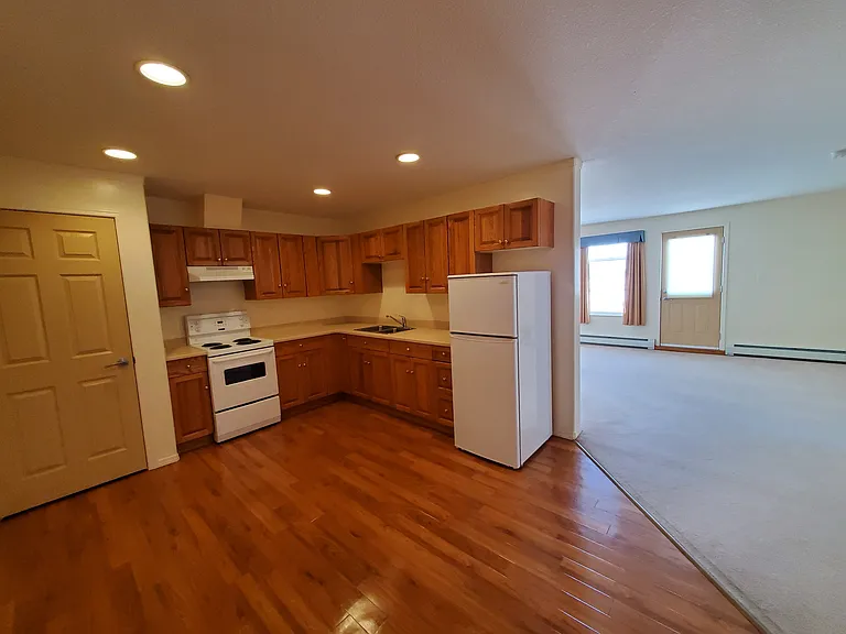 5714 47th St #315 — Photo 3