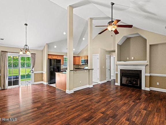 2nd image of 3613 Delesa Court