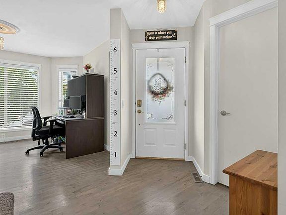 3rd image of 72 Tuscany Springs Way NW