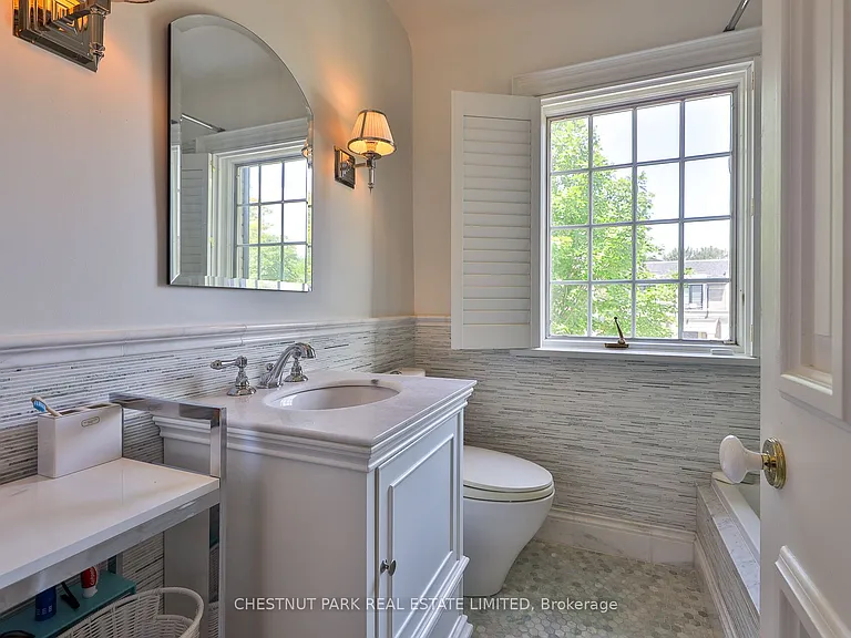 21 Douglas Cres — Photo 27