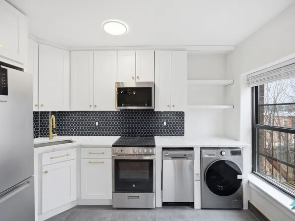 663 Greene Avenue image 1 of 10