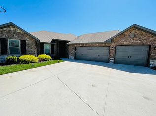 S Patriot Place Dr, ROGERSVILLE, MO 65742