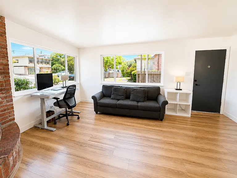 2216 Santa Clara Ave #A — Photo 4