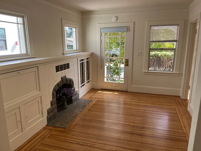 966 Talbot Ave — Photo 6