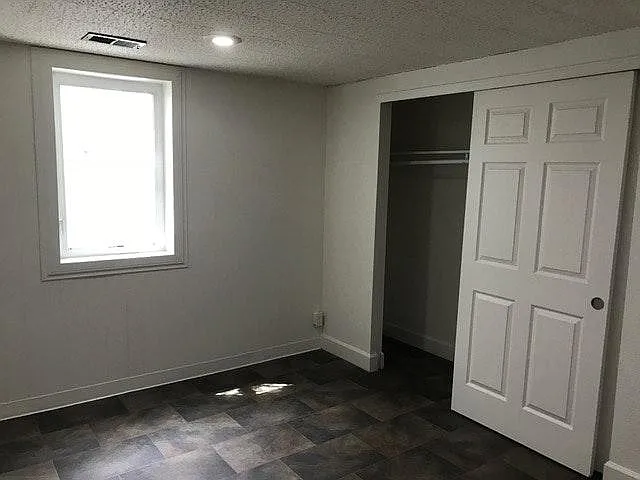 2 bed, 1000 sqft, $1,500 — Photo 4