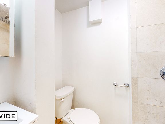 4th image of 309 E 61st St APT 11