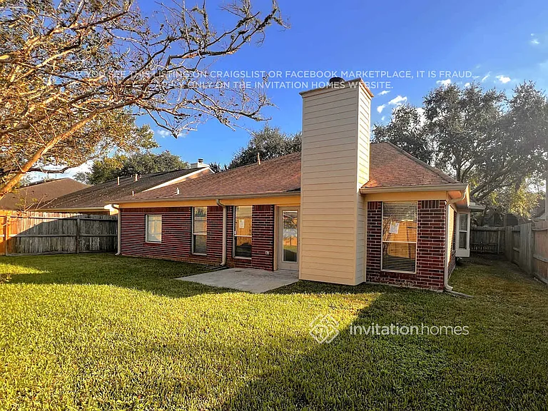2110 Castle Dr — Photo 14