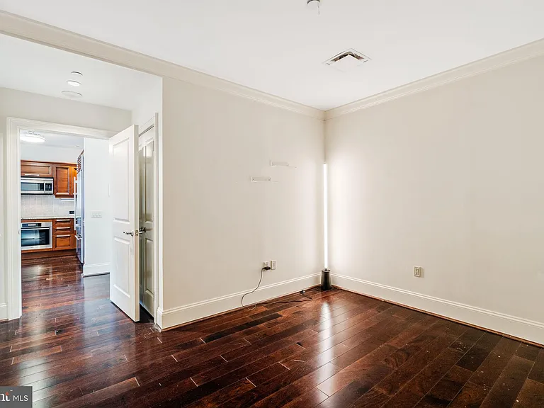 50 S 16th St #4304 — Photo 15