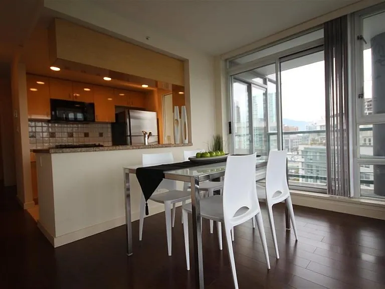1003 Marinaside Cres #1103 — Photo 5