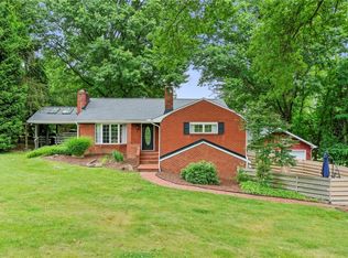 200 Inwood Rd, Pittsburgh, PA 15237