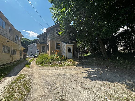 4th image of 215 French Street