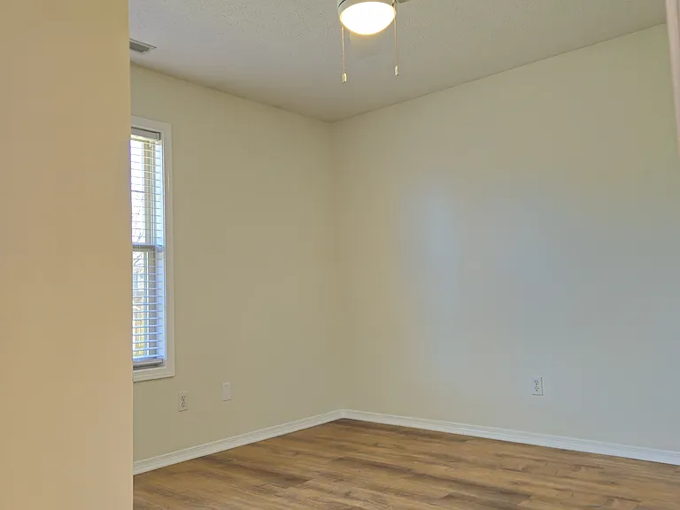2225 Crossing Point — Photo 15