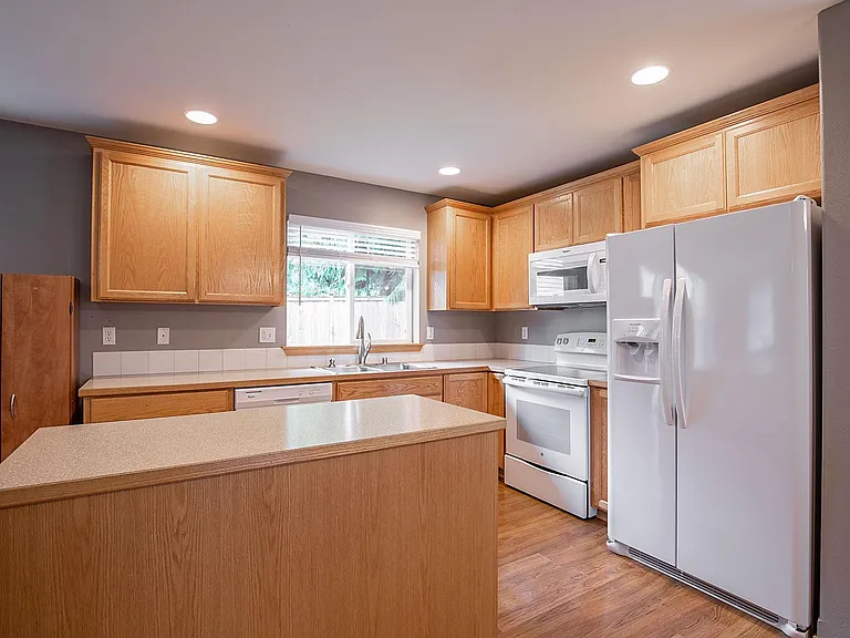 11325 22nd St SE — Photo 5