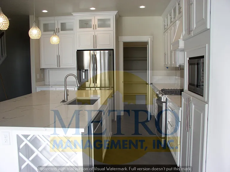 2884 NW 13th St — Photo 8