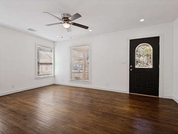 5th image of 412 E 8th St