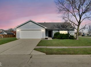 9536 English Oak Dr, Indianapolis, IN 46235
