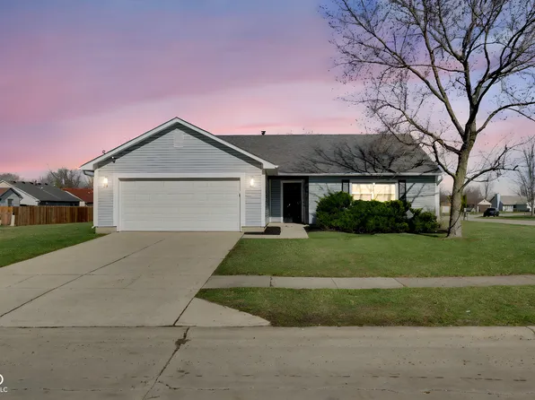 9536 English Oak Dr, Indianapolis, IN 46235