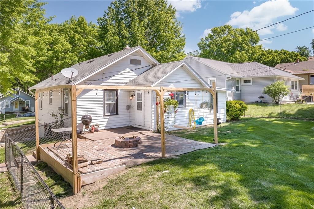 3502 Penn St, Saint Joseph, MO - View 4