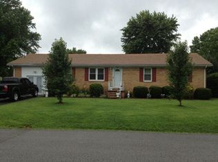 3921 Tanglewood Dr, Hopkinsville, KY 42240