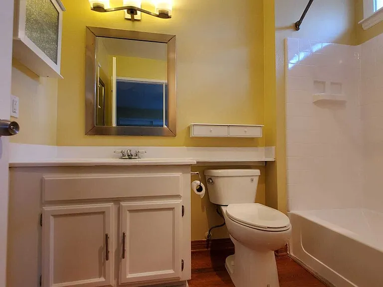 7320 Balboa Blvd #123 — Photo 15