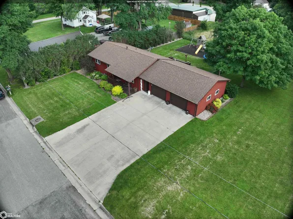 413 1st St NE, Nora Springs, IA 50458