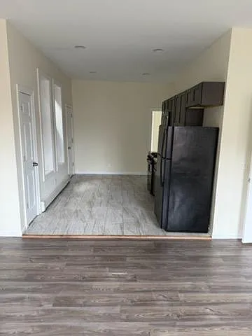 55 Carpenter Ave #3 — Photo 1