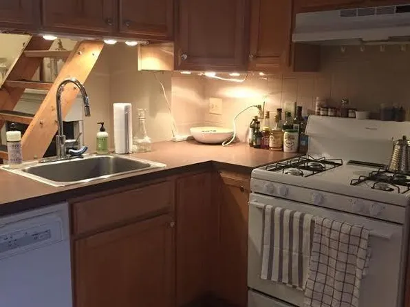 1147 S Broad St Floor 1, Philadelphia, PA 19147