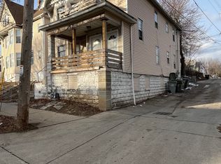 3320 W Brown St, Milwaukee, WI 53208