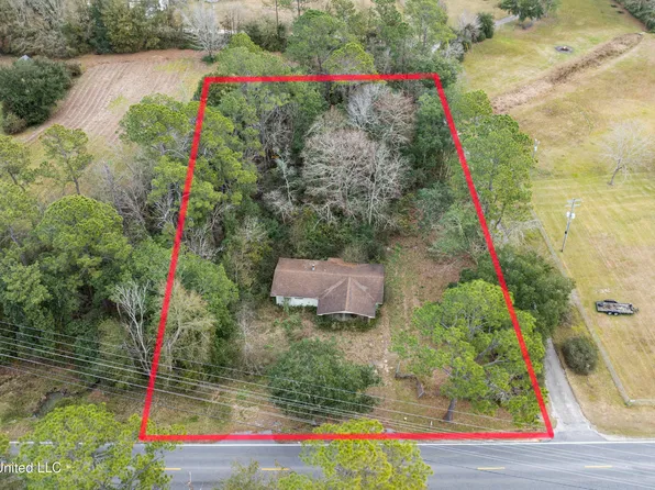 11466 Canal Rd, Gulfport, MS 39503