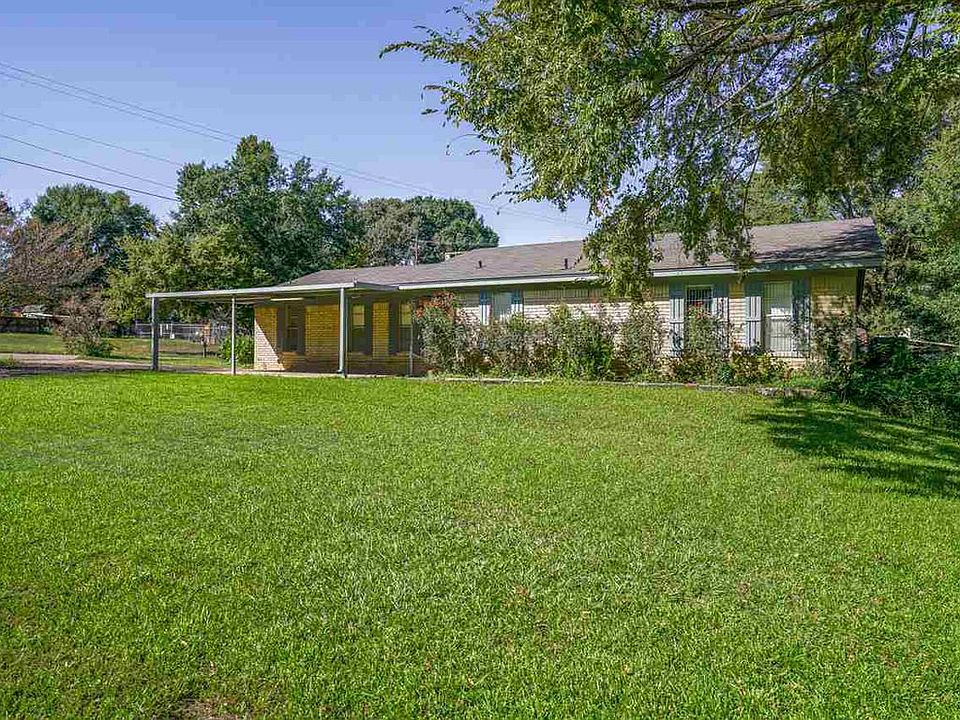 1st image of 401 Mari Beth Ln