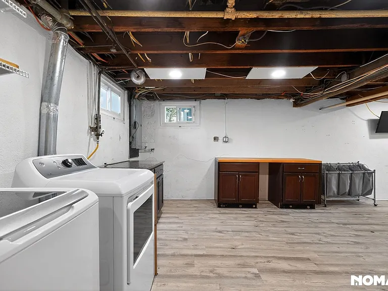 189 Lafayette Ave — Photo 31