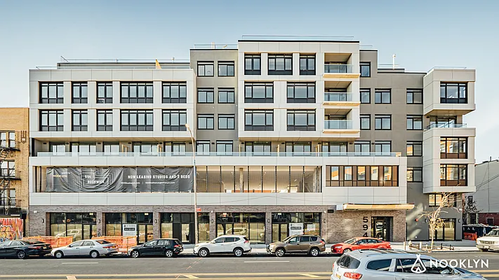 Rented by Nooklyn NYC LLC | media 52