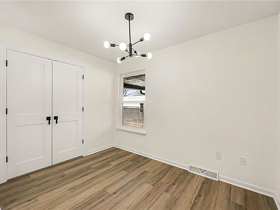 4th image of 643 Clemson Cir