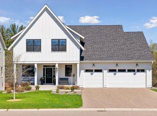 11724 Azure Ln, Inver Grove Heights, MN 55077