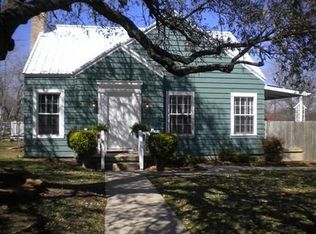 807 W North Ave, Lampasas, TX 76550