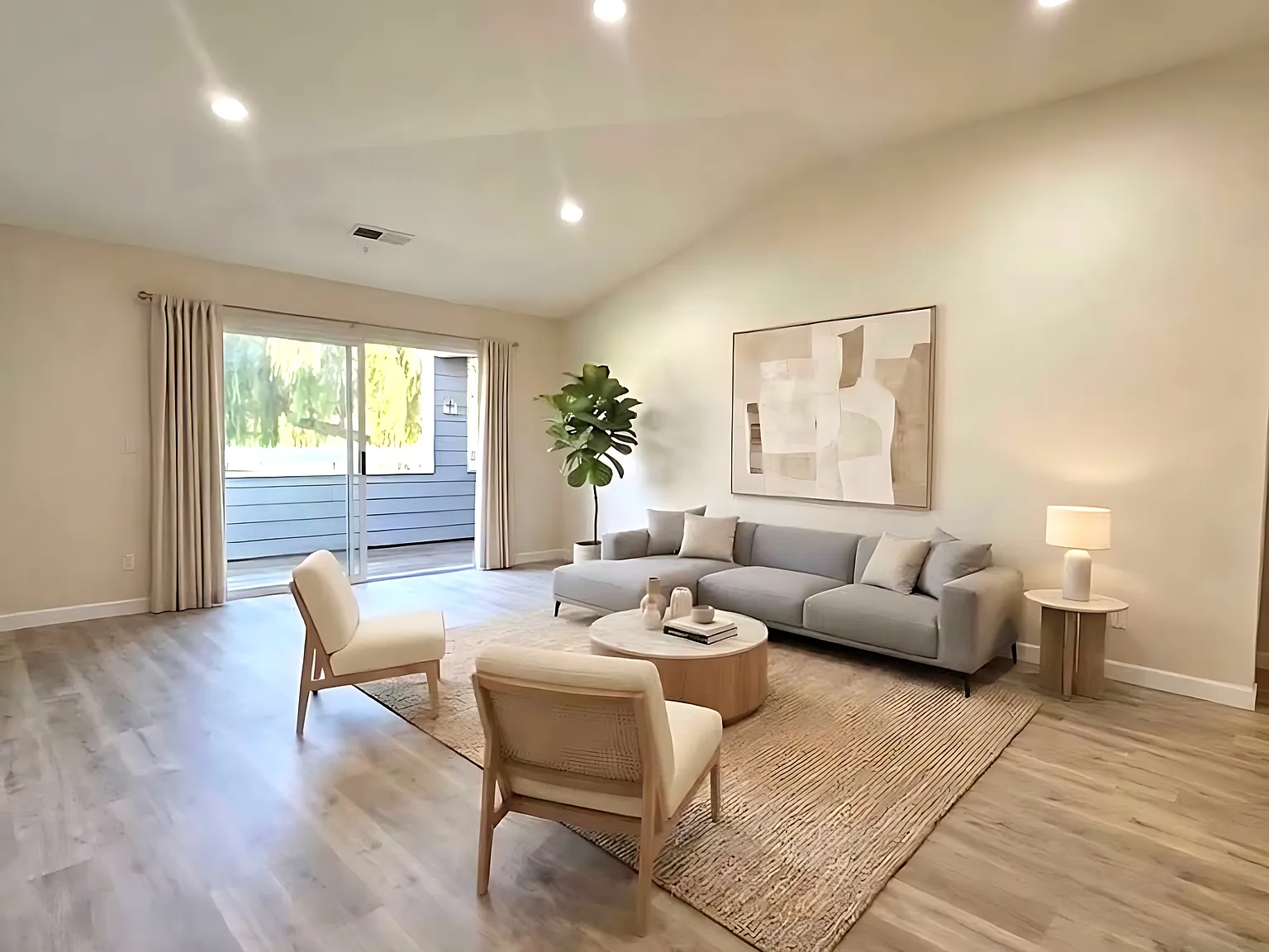 2 bed, 1228 sqft, $3,800 — Photo 3