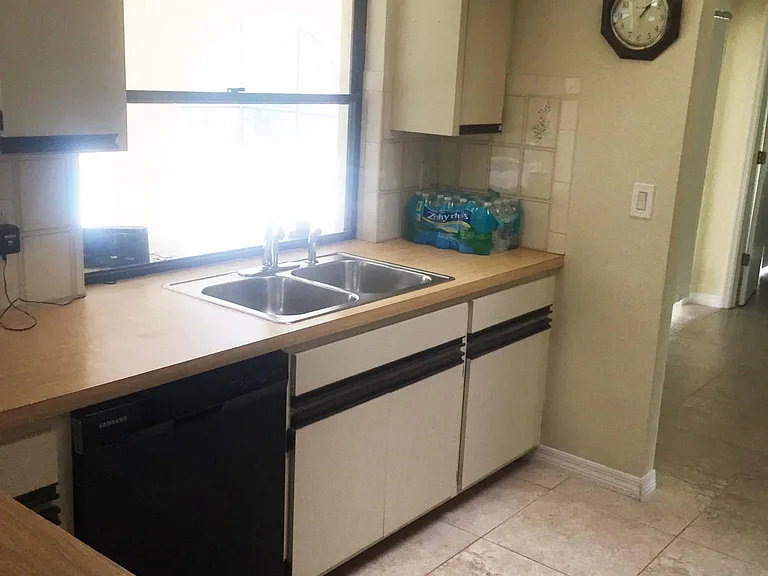 23209 Blackwell Ave — Photo 26
