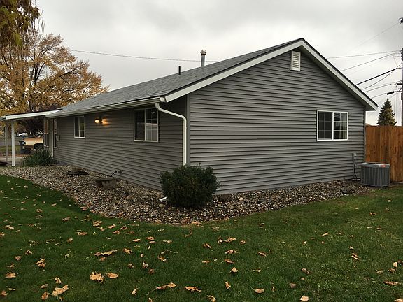 3rd image of 616 S Grand Dr