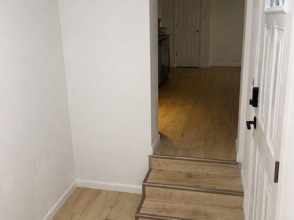 5th image of 2308 Center Ave #B