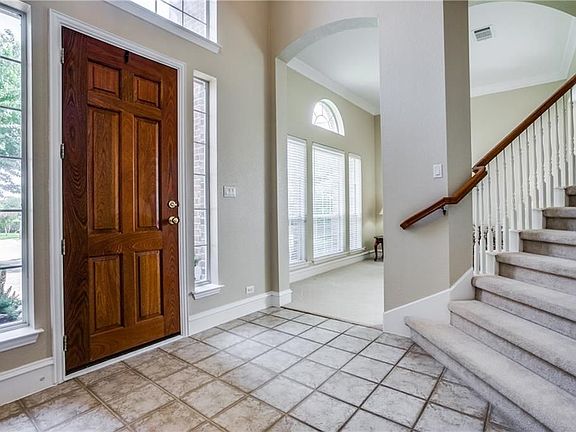 5th image of 1600 Fairlakes Ct