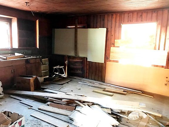 5th image of 1623 E Mill St