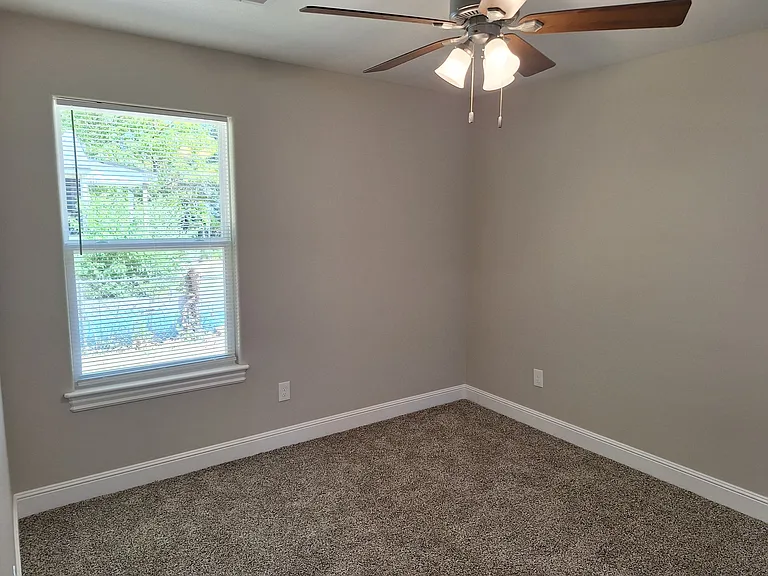 3030 W Perkins St — Photo 16
