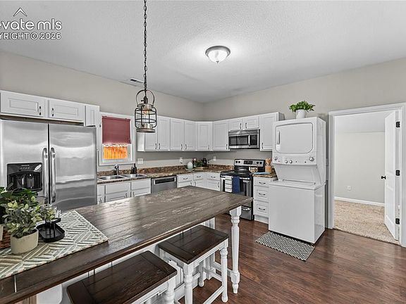 5th image of 322 Nichols Ct